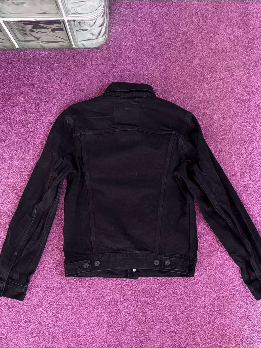 Levi’s Women’s Black Denim Trucker Jacket - Classic Casual Outerwear - Picture 3 of 5